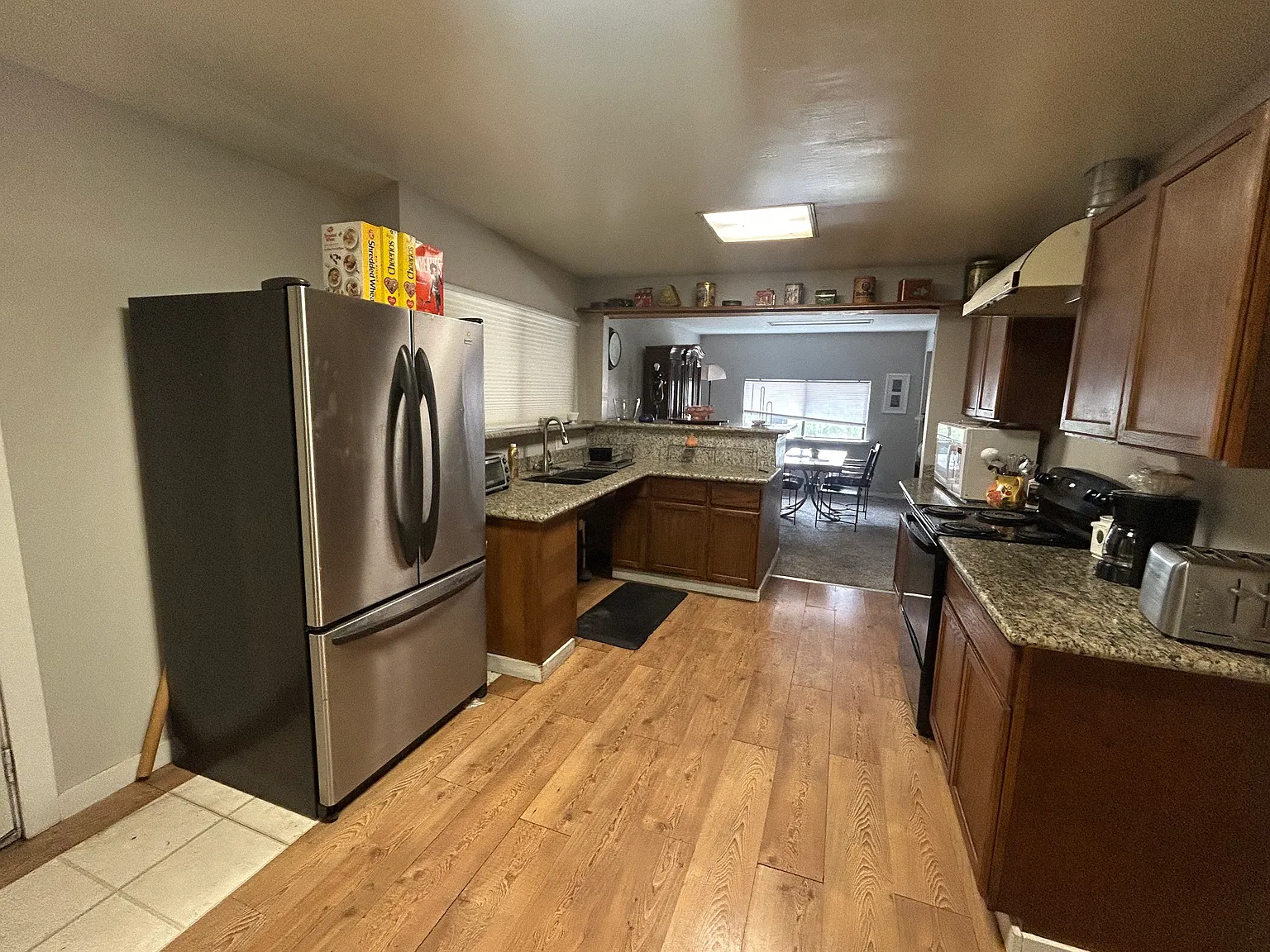 2 bed, 1300 sqft, $3,000 — Photo 4