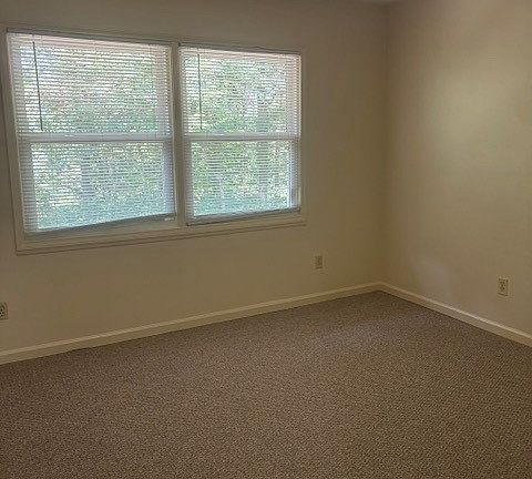 4th image of 180 Chalfont Ln APT 4
