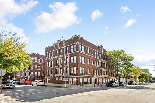 1655 W Jonquil Ter #34
