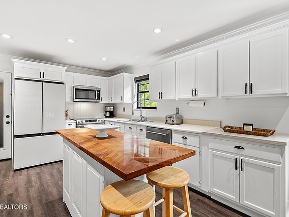 4th image of 8720 Spangler Rd