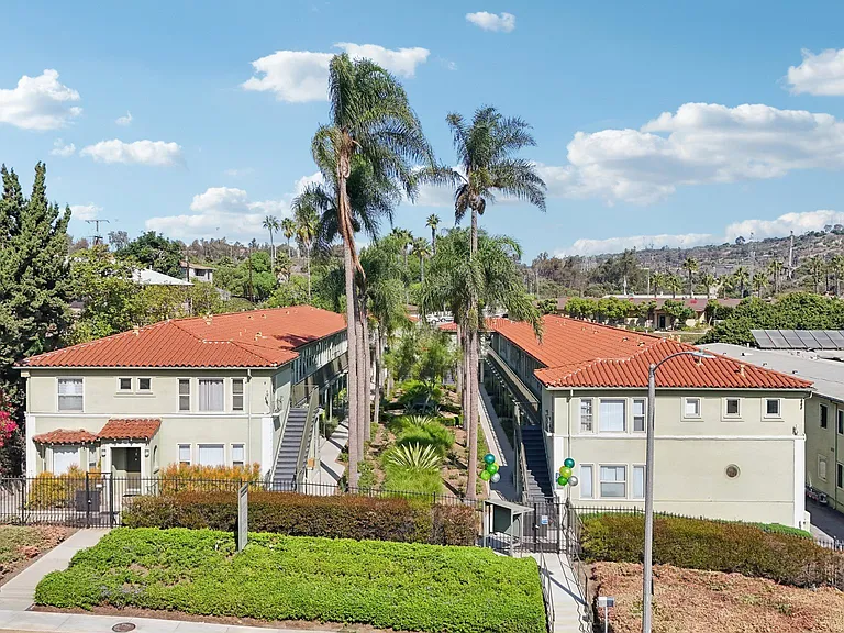 Ladera Apartments — Photo 24