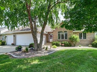612 Cottage Ct, Cottage Grove, WI 53527