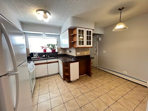 5th image of 6550 W Belmont Ave APT 106