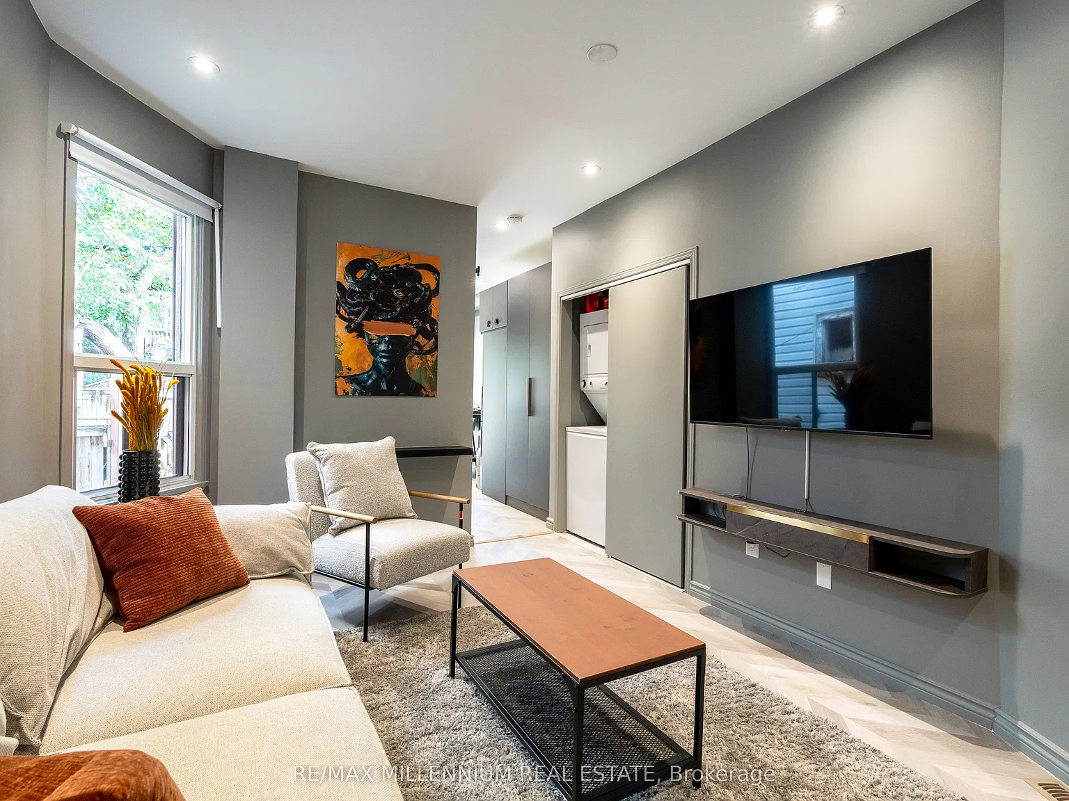 1 bed, $2,300 — Photo 4