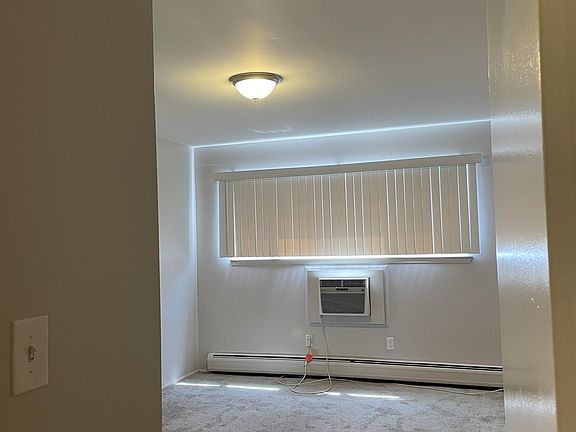 4th image of 249 Chestnut St APT 103