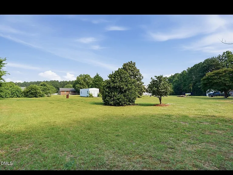 114 Serenity Dr — Photo 9
