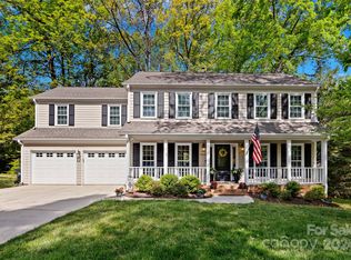 1319 Sea Mist Dr, Matthews, NC 28105