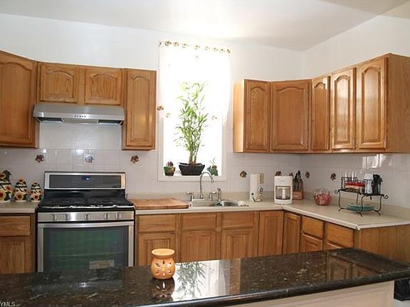 4th image of 2810 Mermaid Ave