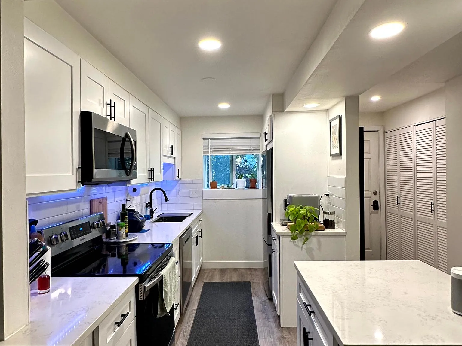 1203 NE 21st Ave — Photo 1