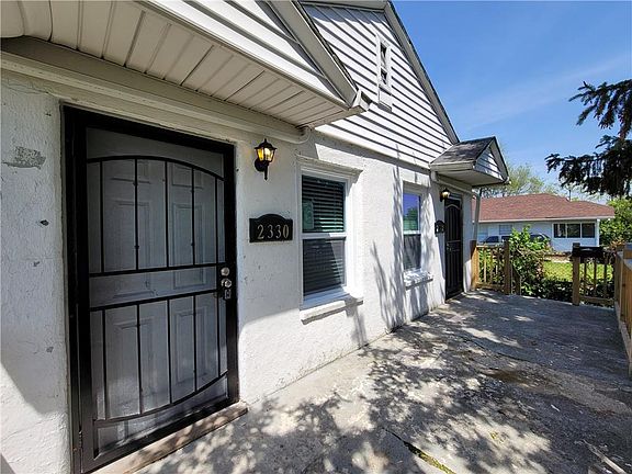 3rd image of 2330 Paris Ave
