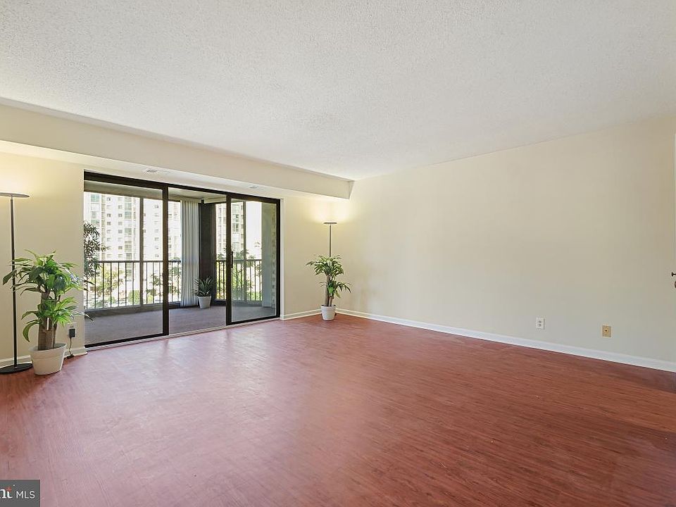 1st image of 5904 Mount Eagle Dr APT 517