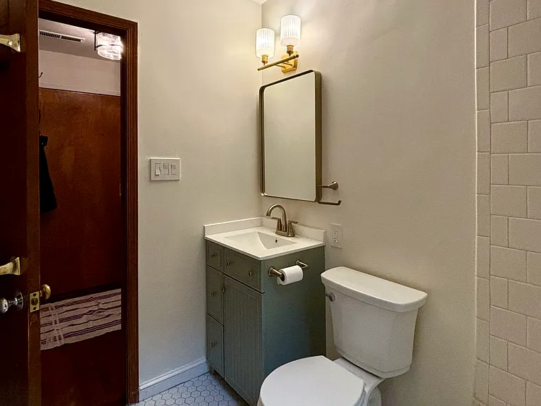 1661 Park Rd NW #201 — Photo 9