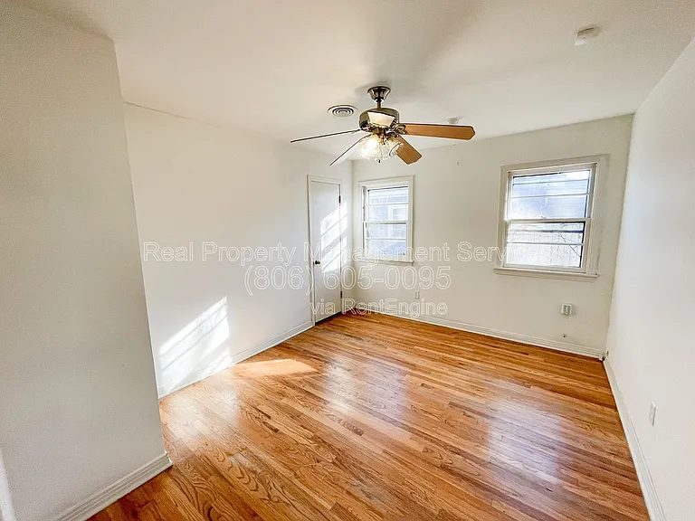 3105 44th St — Photo 6