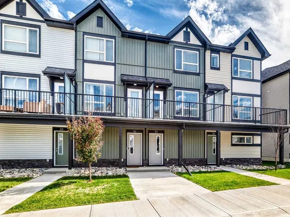 32 SW Evanscrest Park NW, Calgary, AB T3P 1R3