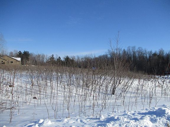 4th image of 940 Charlie Ln