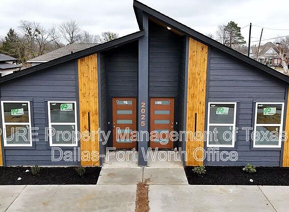 2nd image of 2025 Stuart St #A