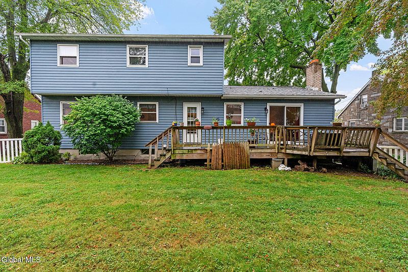 4th image of 17 Moreland Avenue