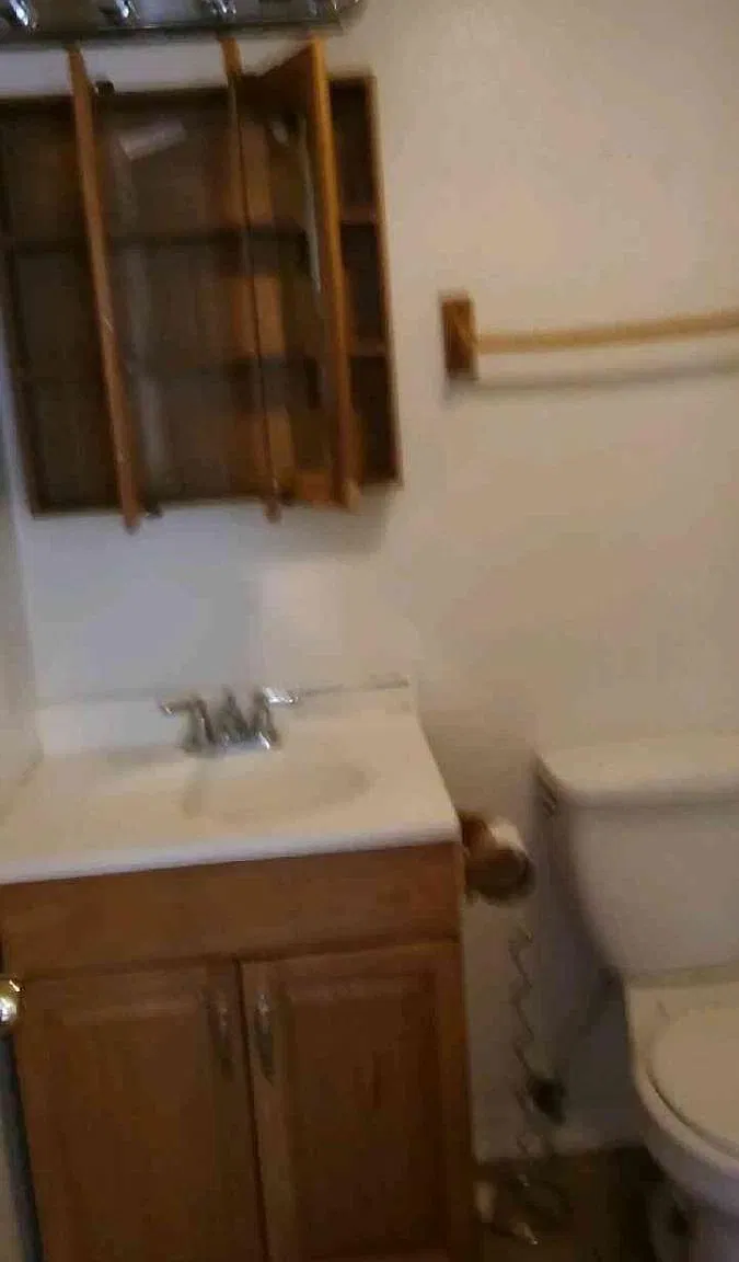 3 bed, 1100 sqft, $1,800 — Photo 3