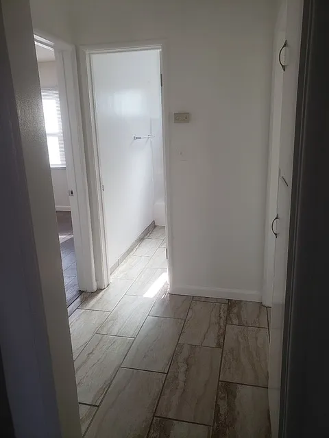 2 bed, 833 sqft, $2,200 — Photo 4
