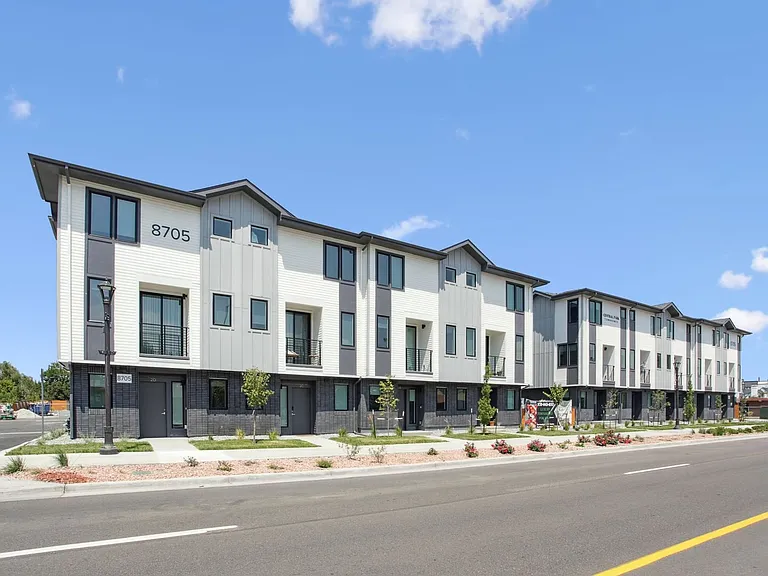 Central Park Townhomes — Photo 42