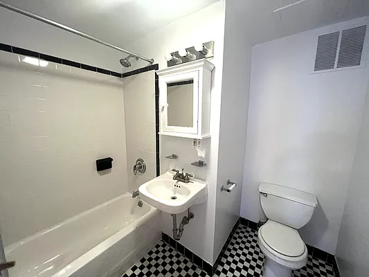 Rented by Best Apartments North Inc | media 11