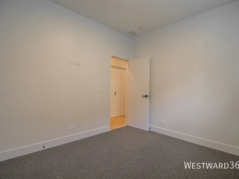 2042 W Washington Blvd #1E — Photo 24