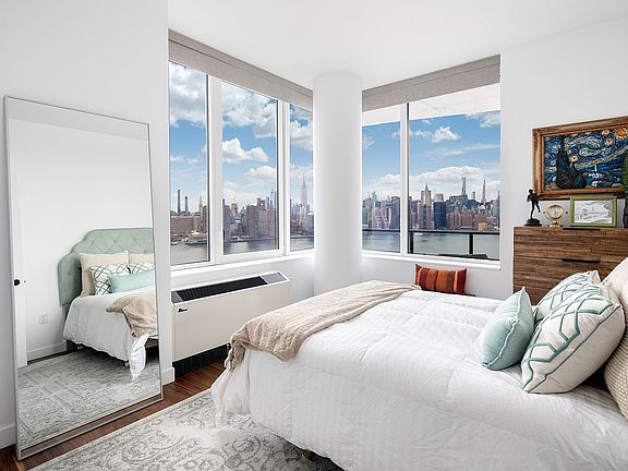 5th image of 21 India St APT 30C