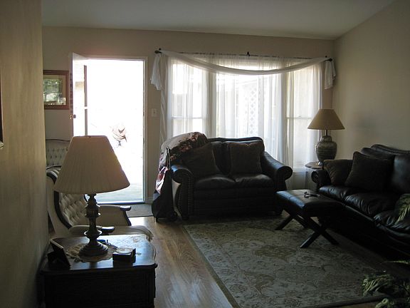 3rd image of 5011 Merrill St