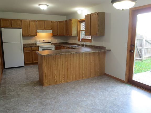 5th image of 1319 N Lincoln Ave