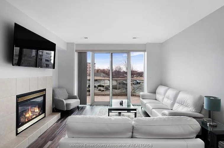 5055 Riverside Dr E #201 — Photo 22