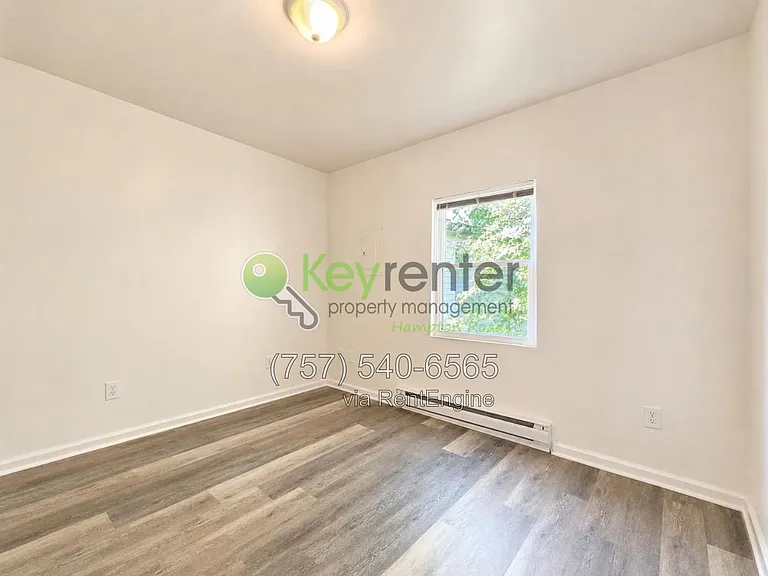 4670 Kincaid Ave #D — Photo 13