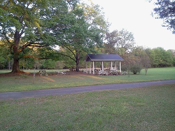 Picnic and grilling area