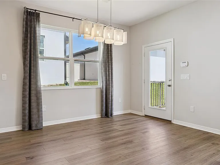 15883 Tollington Aly — Photo 12