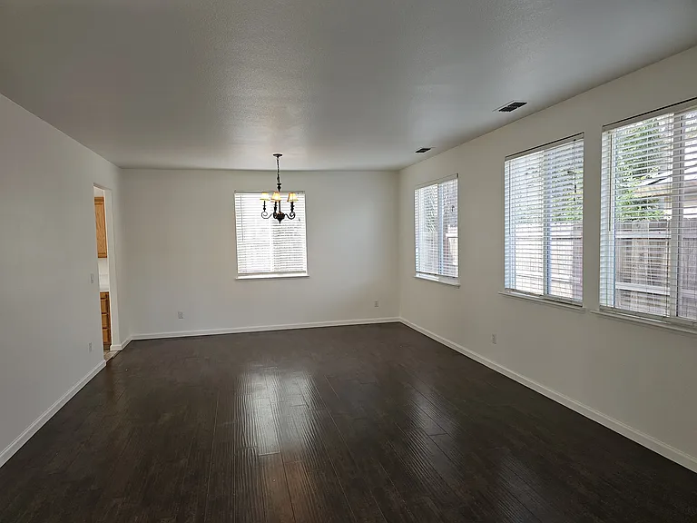 35 Klondike Ct — Photo 5