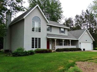 1445 Somerset Dr, Stevens Point, WI 54482