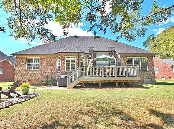 4th image of 4239 Lois Ln