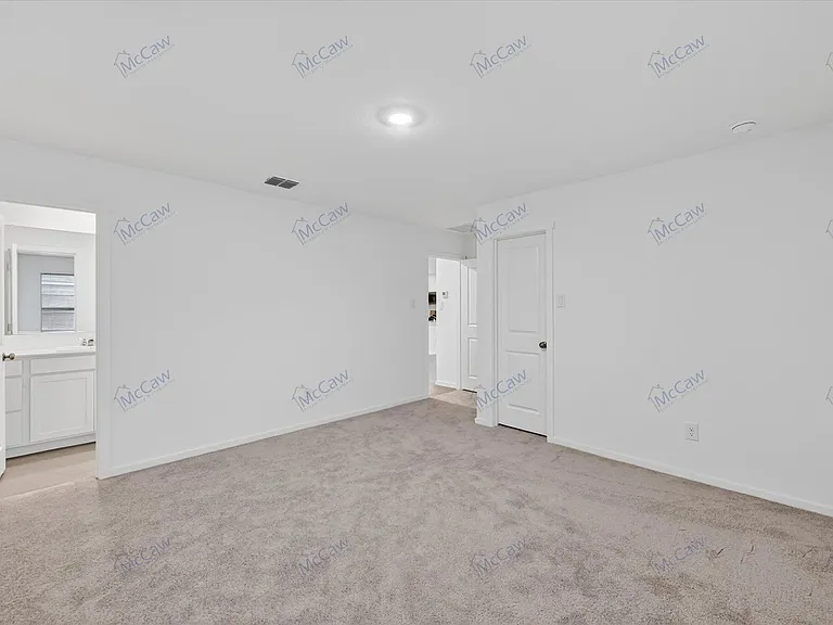 4041 Arklow St — Photo 10