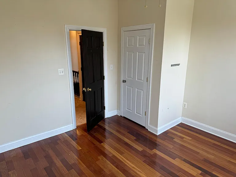 23 S Linwood Ave — Photo 23