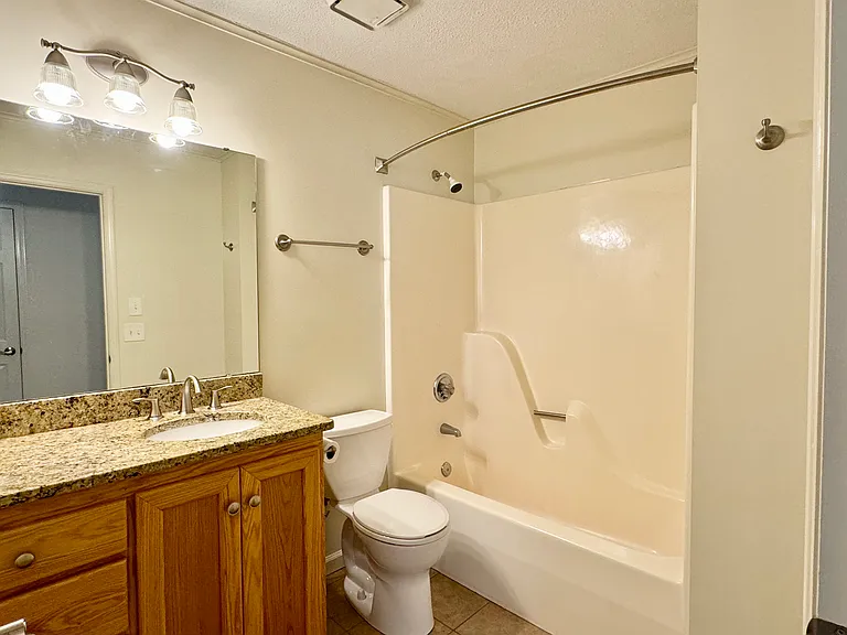 5609 Landrum Dr — Photo 13