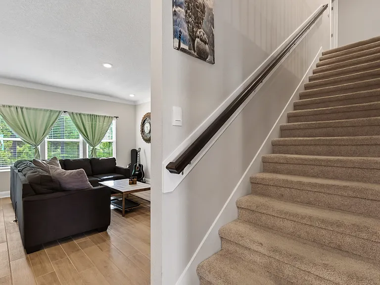 86 Zancara St — Photo 6
