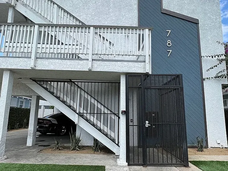 787 Cherry Ave — Photo 16