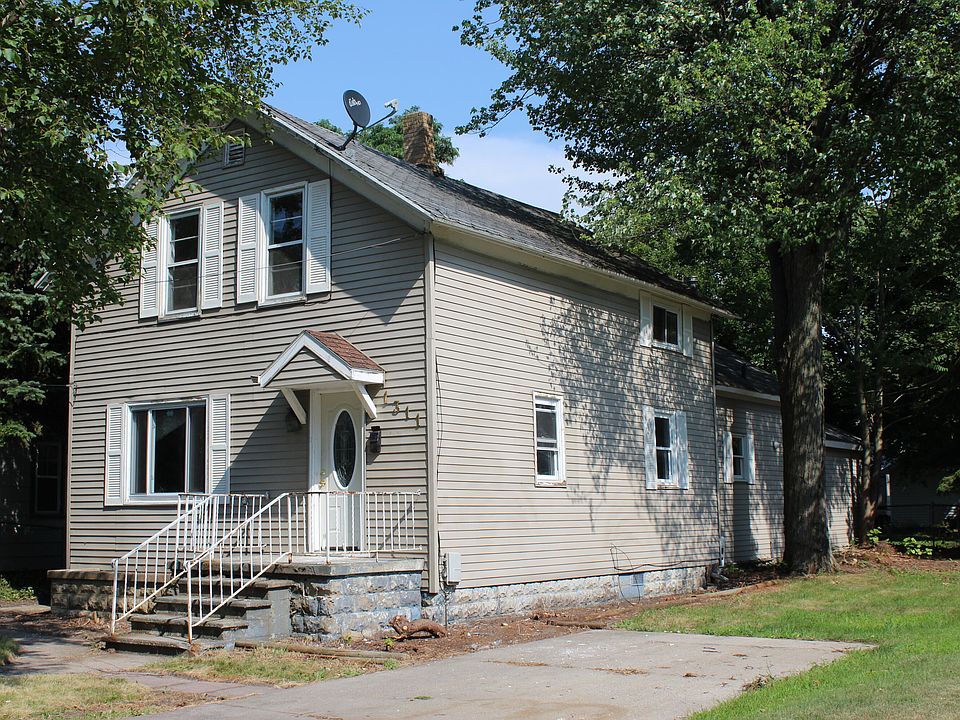 1st image of 1311 Lakeshore Dr