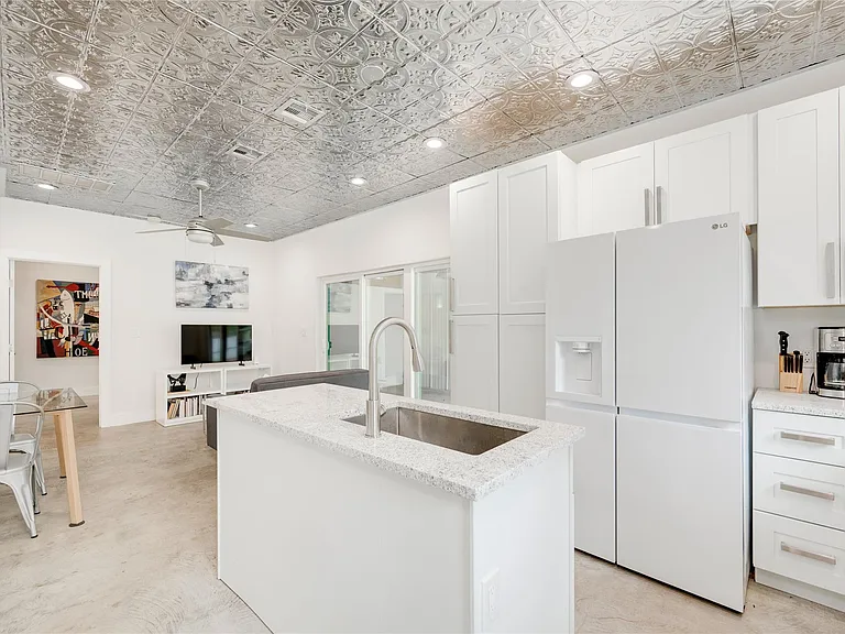 2801 Cedarview Dr #B — Photo 4