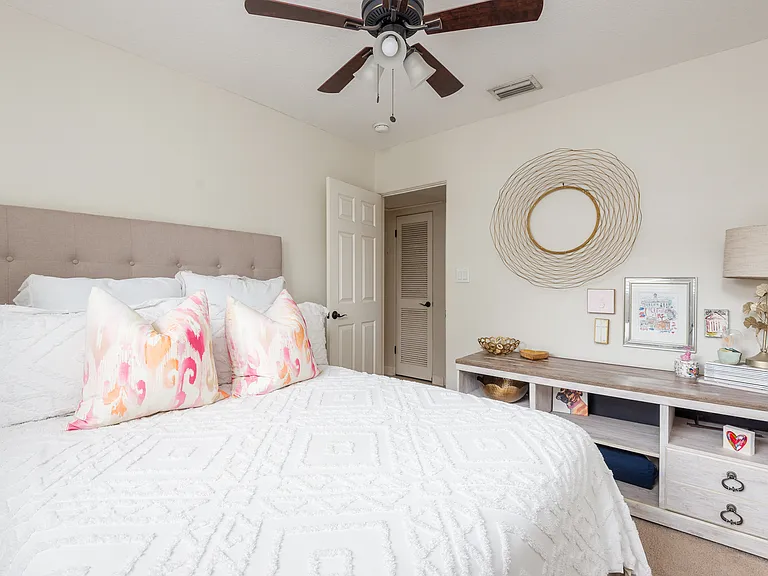 2407 S Harold Ave — Photo 15