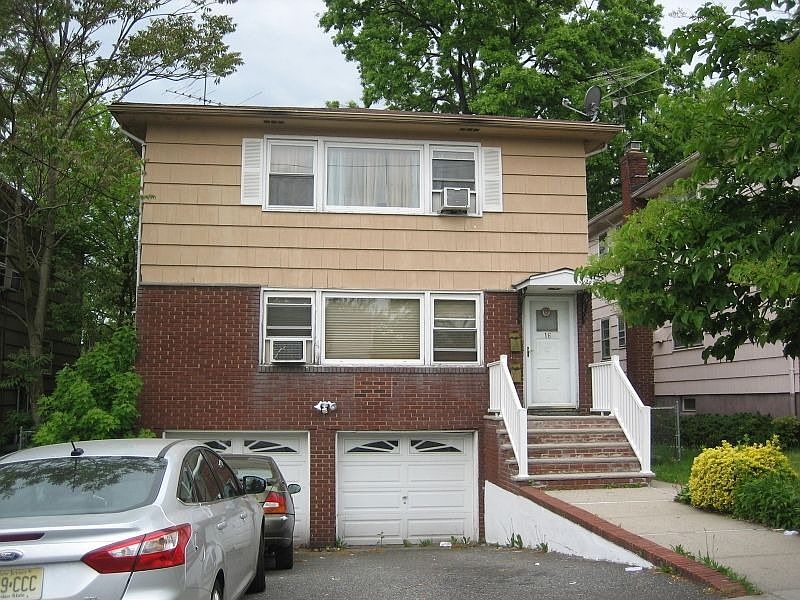 1st image of 16 Evelyn Ct