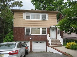 16 Evelyn Ct, Maplewood, NJ 07040