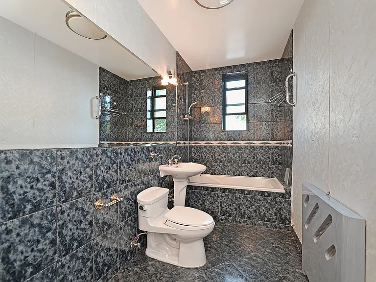 100 Avenue P #315 — Photo 14