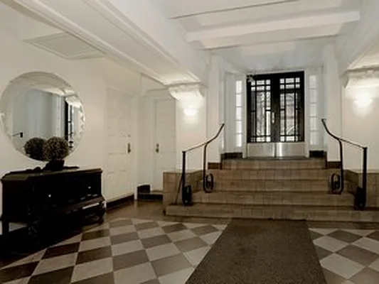 Sold by Corcoran | media 7