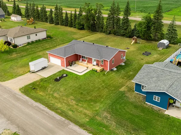 503 Sheyenne Dr, Abercrombie, ND 58001
