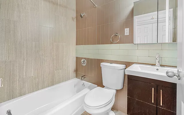 Rented by Empire State Administrative Service LP | media 15